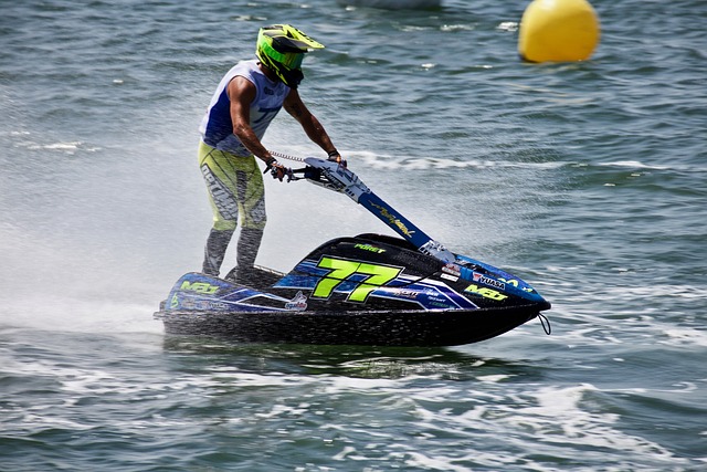 同时不断在 同时不断在